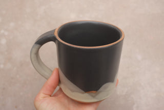 18 oz Midnight Classic Mug