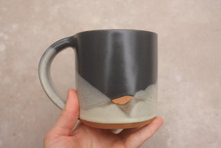 18 oz Midnight Classic Mug