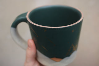 Peacock 18 oz Classic Mug 312 Cozy Cabin
