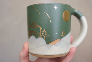 Cedar 18 oz Classic Mug 108 Cozy Cabin
