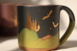 Witches Brew 18 oz Mug 1000 'Haunted Castle'