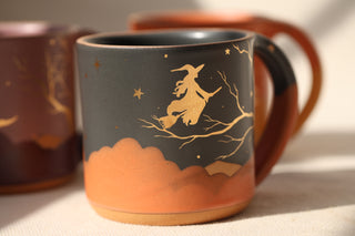 Halloween 18 oz Mug 8002 'Witch on a Broomstick' PRE-ORDER