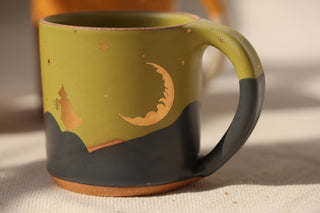 Ghoul Mist 12 oz Mug 9007 'Wandering Witch'