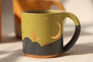 Ghoul Mist 12 oz Mug 9007 'Wandering Witch'