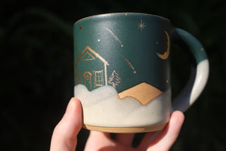 Peacock 12 oz Mug Cozy Cabin 031