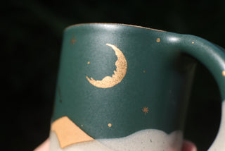 Peacock 12 oz Mug Cozy Cabin 031