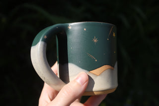 Peacock 12 oz Mug Cozy Cabin 031